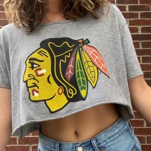 Light Grey Cropped T-Shirt Chicago Blackhawks